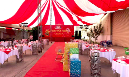 Tiệc tất niên chào xuân canh tý Tập đoàn Việt Trung