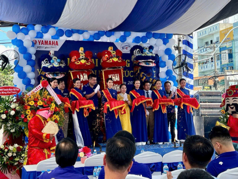 Lễ khai trương Yamaha Phúc Thịnh - Đường Trần Đại Nghĩa, Bình Chánh, TP. HCM Công ty Tổ chức sự kiện Đại Quang Minh kính chúc Quý khách hàng: Khai Trương Hồng Phát - Làm Ăn Phát Tài
